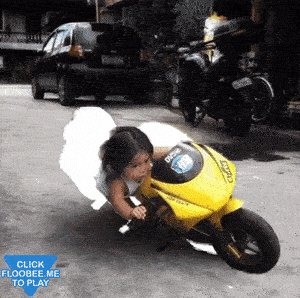 Girl on Fast Motorcycle - VideosGifs.Net
