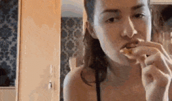 You can not eat in peace when you have a cat